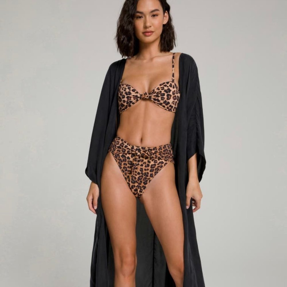 Goddess Tie Waist Robe {Good American}